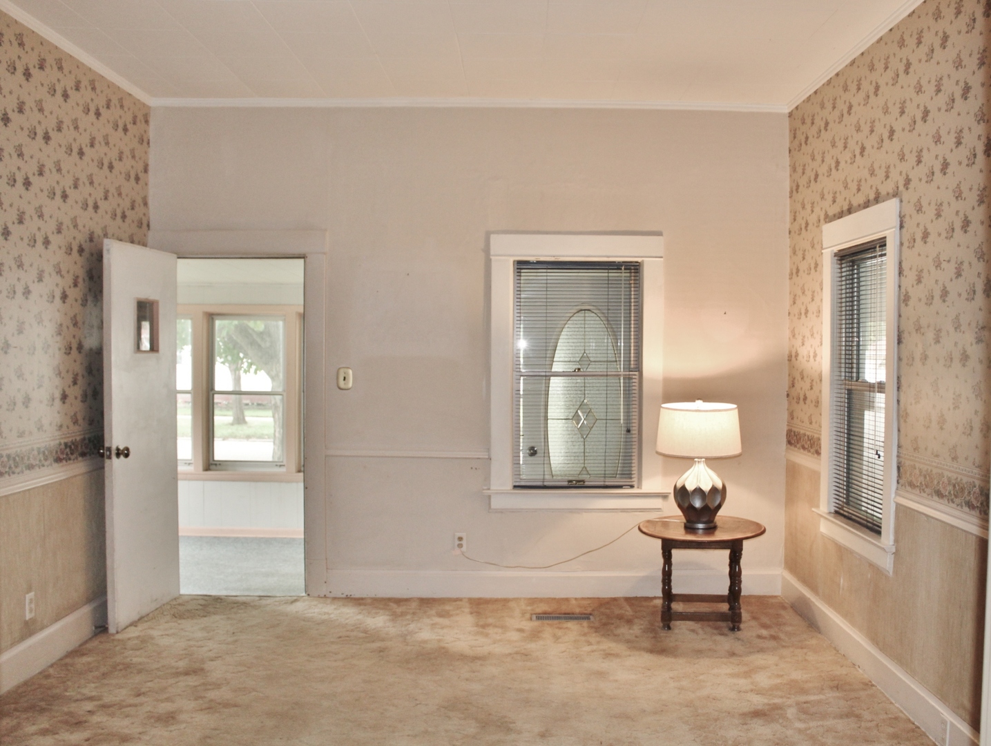 416 E Benton Street Property Photo 5