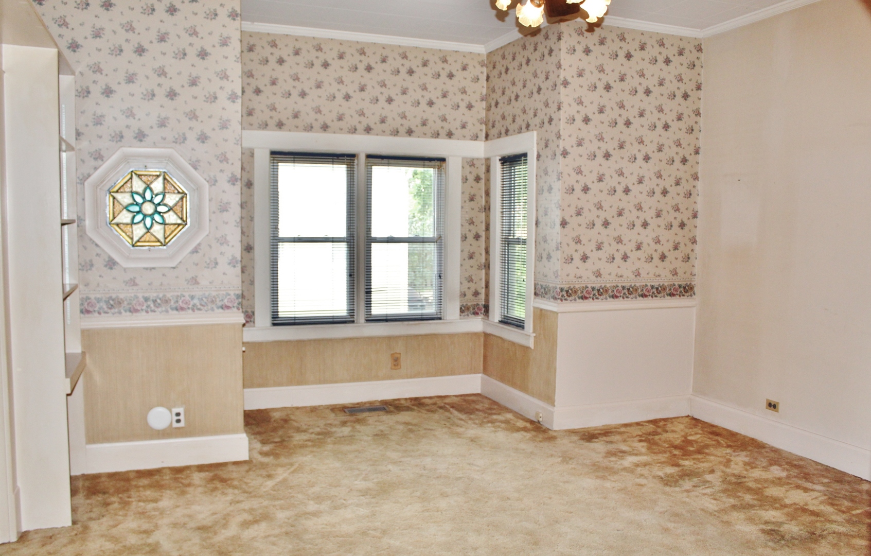 416 E Benton Street Property Photo 9