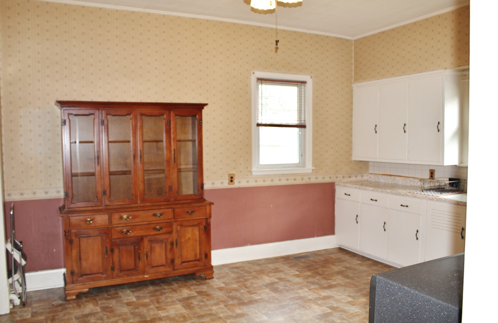 416 E Benton Street Property Photo 15