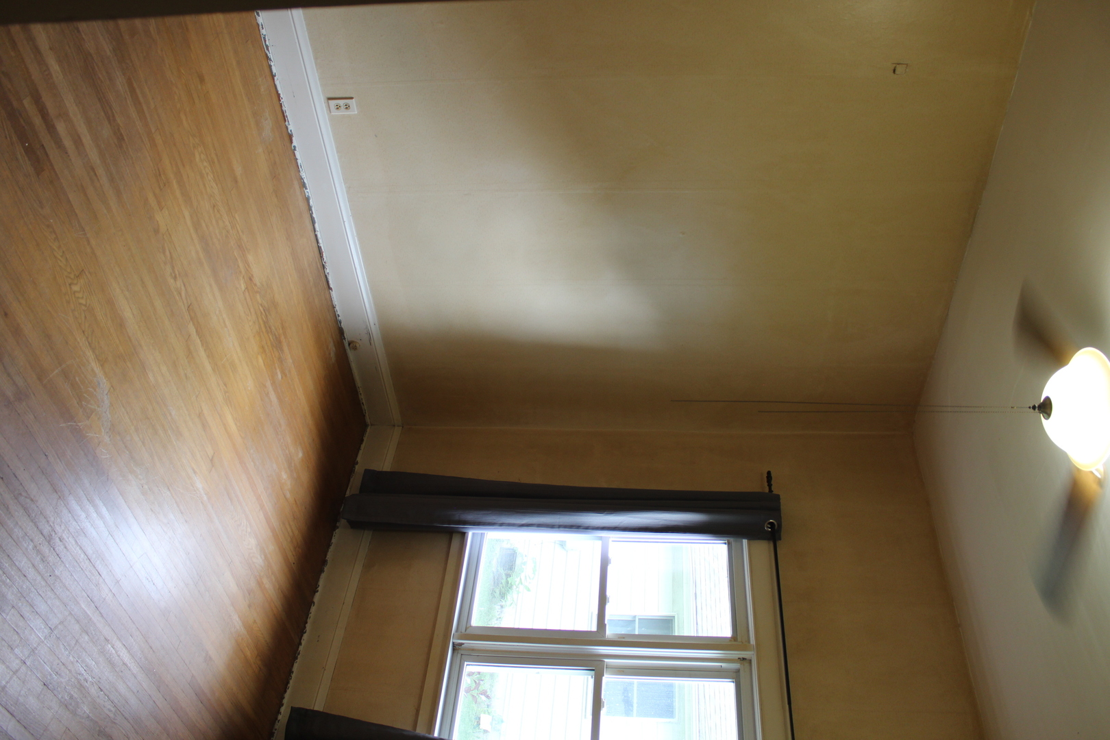 416 E Benton Street Property Photo 18