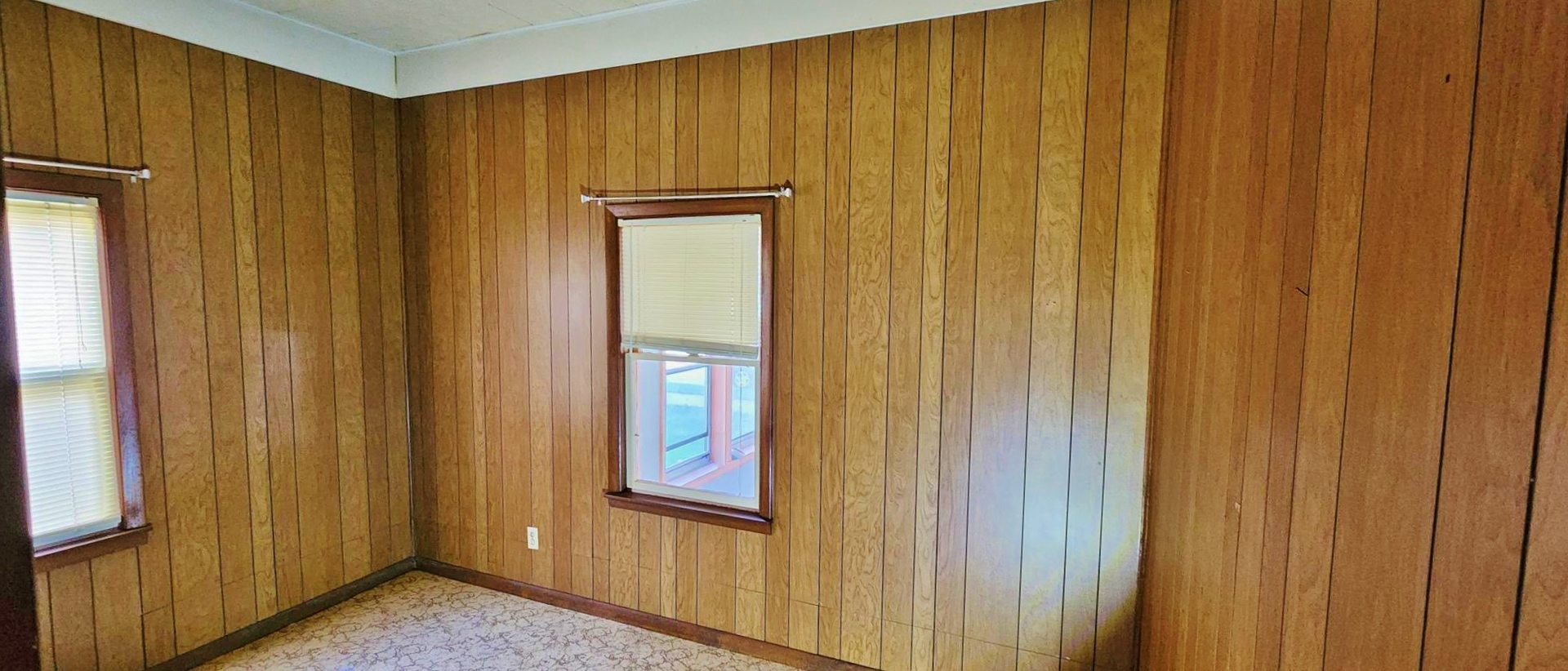 416 E Benton Street Property Photo 20