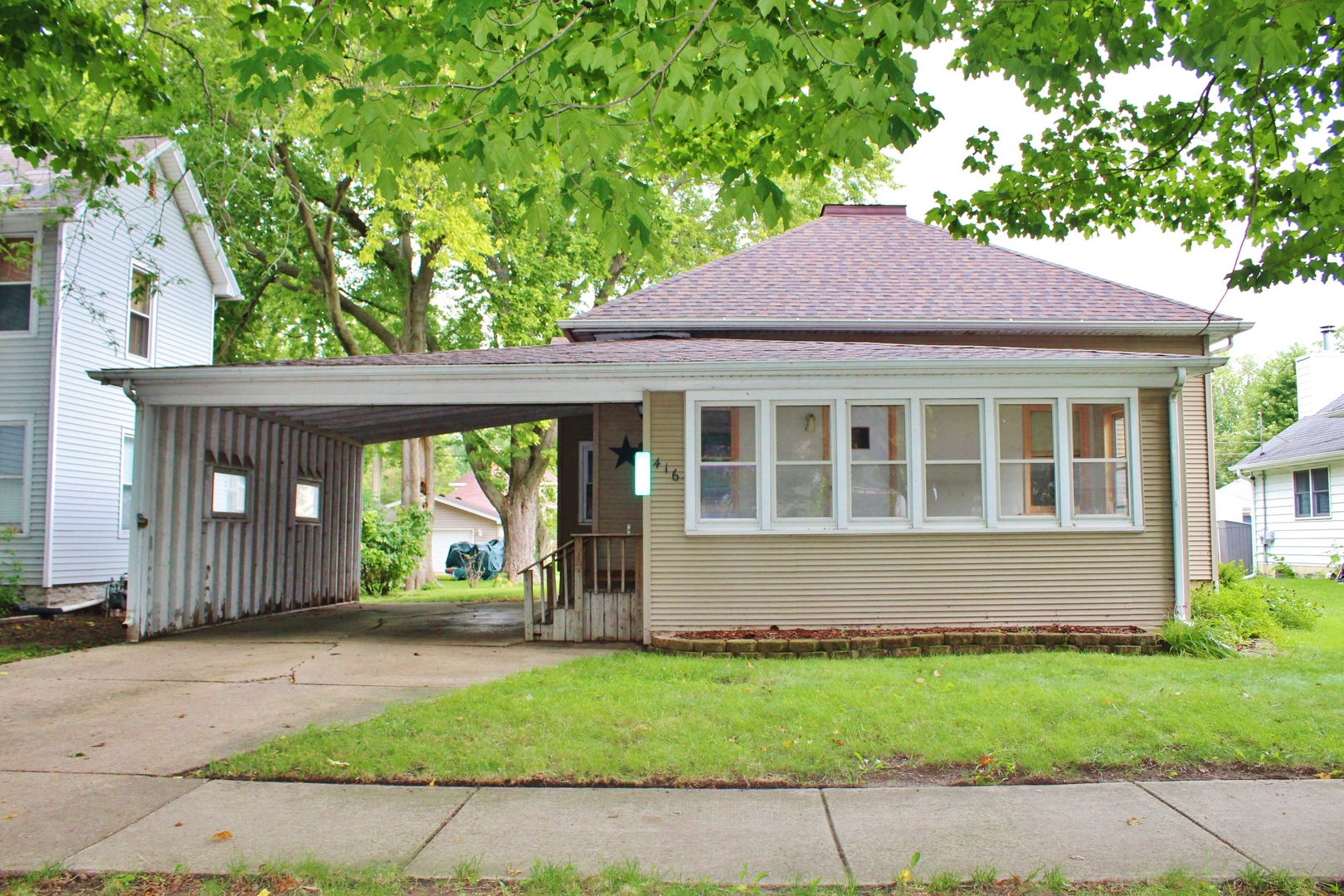 416 E Benton Street Property Photo 26