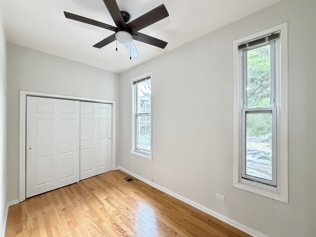 1129 N Winchester Avenue Ch2 Property Photo 17