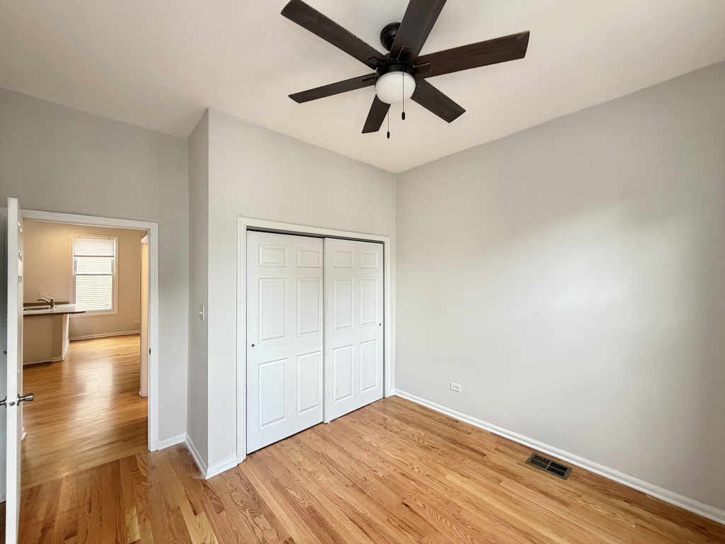1129 N Winchester Avenue Ch2 Property Photo 21