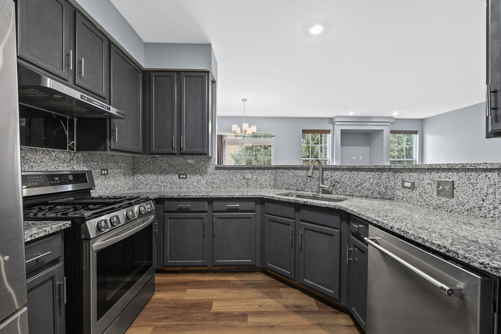 24013 W Walnut Circle Property Photo 8