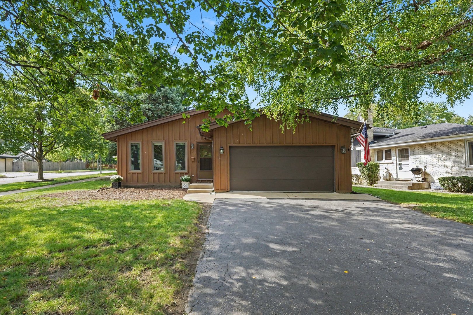 452 Commonwealth Lane Property Photo 2