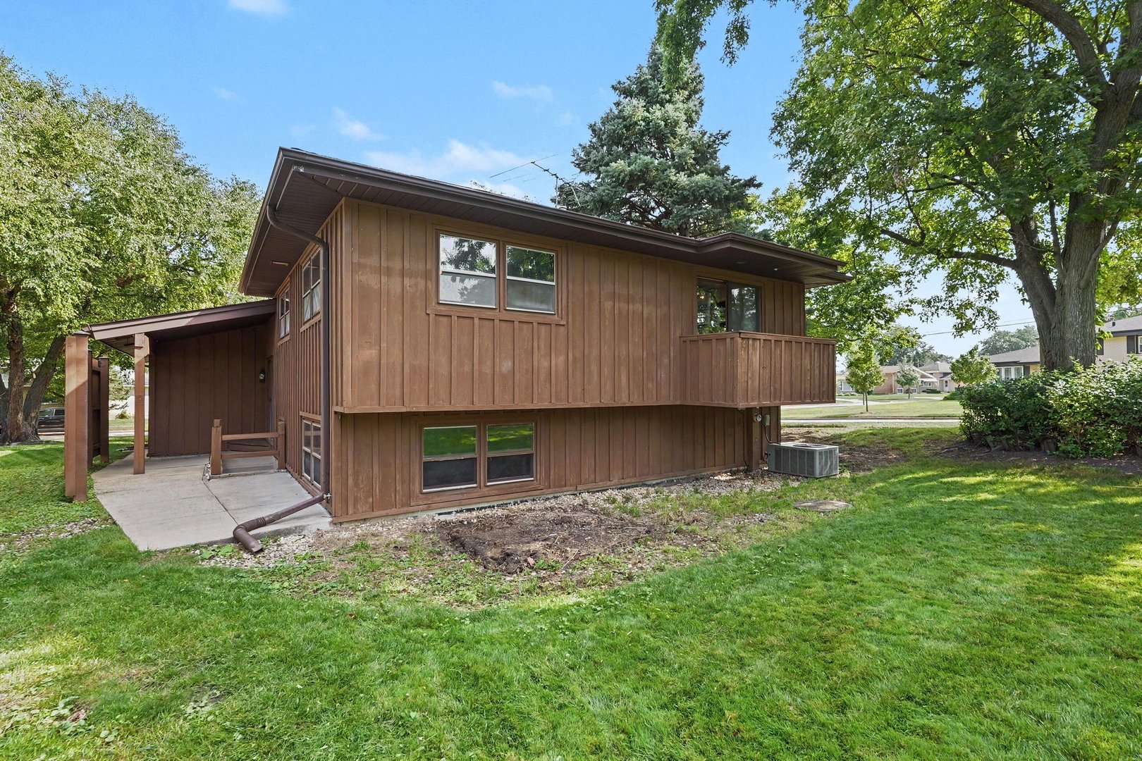 452 Commonwealth Lane Property Photo 23