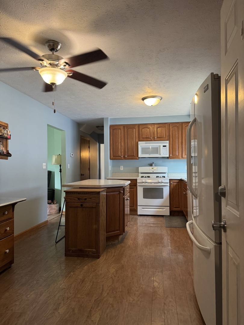 2219 Highland Drive Property Photo 3