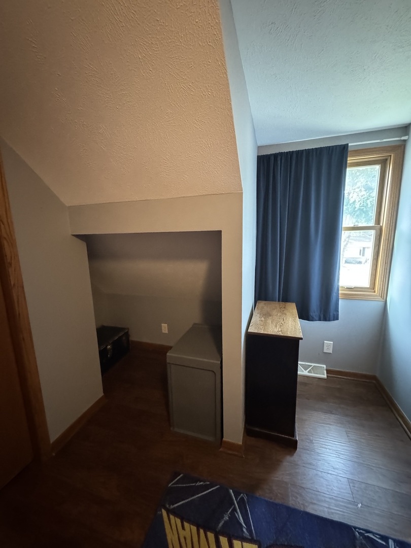 2219 Highland Drive Property Photo 12
