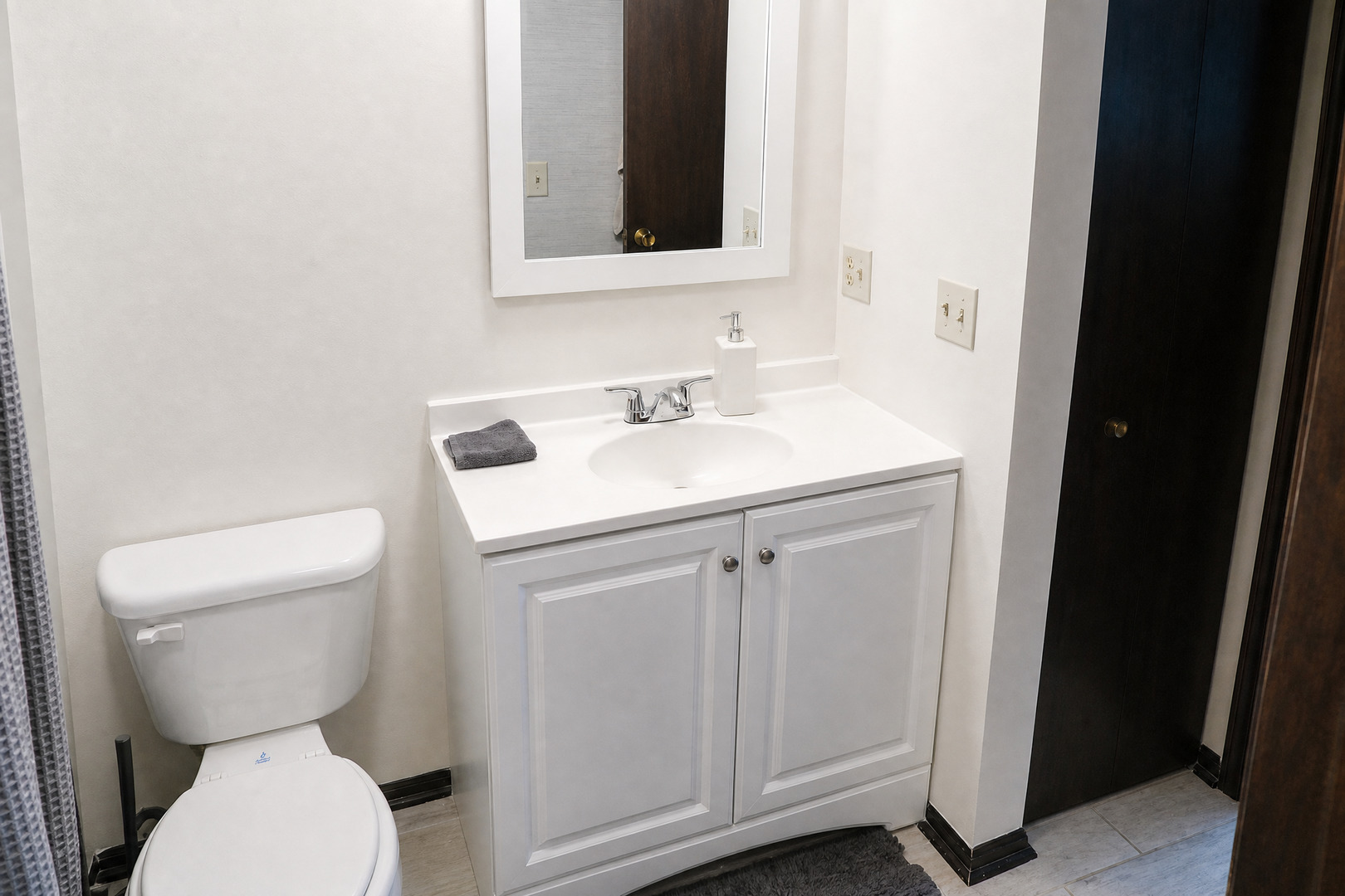 1302 E Washington Street B1 Property Photo 31