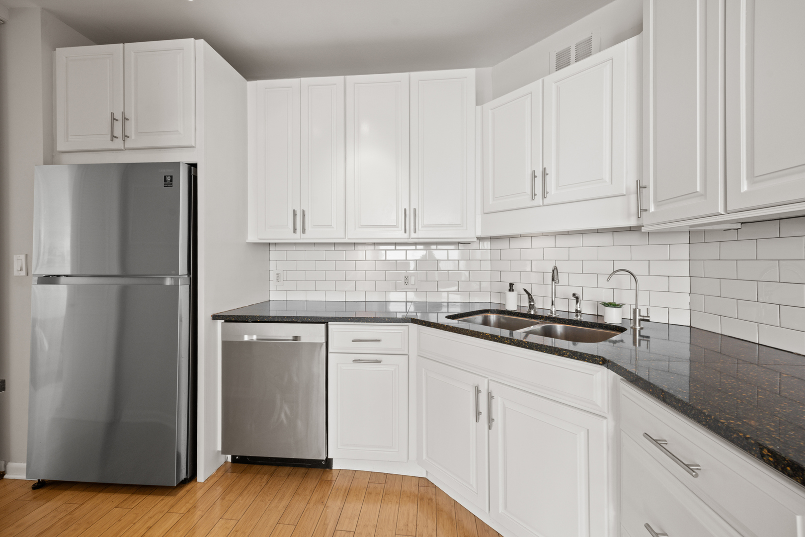 3200 N Lake Shore Drive 2604 Property Photo 14