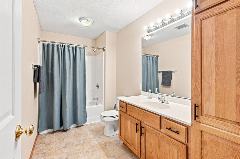 3213 S 16th Avenue 204 Property Photo 12