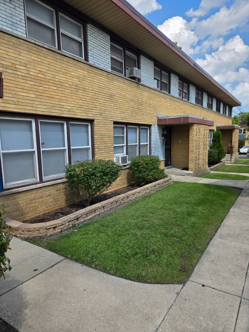 6618 S Michigan Avenue Property Photo 2