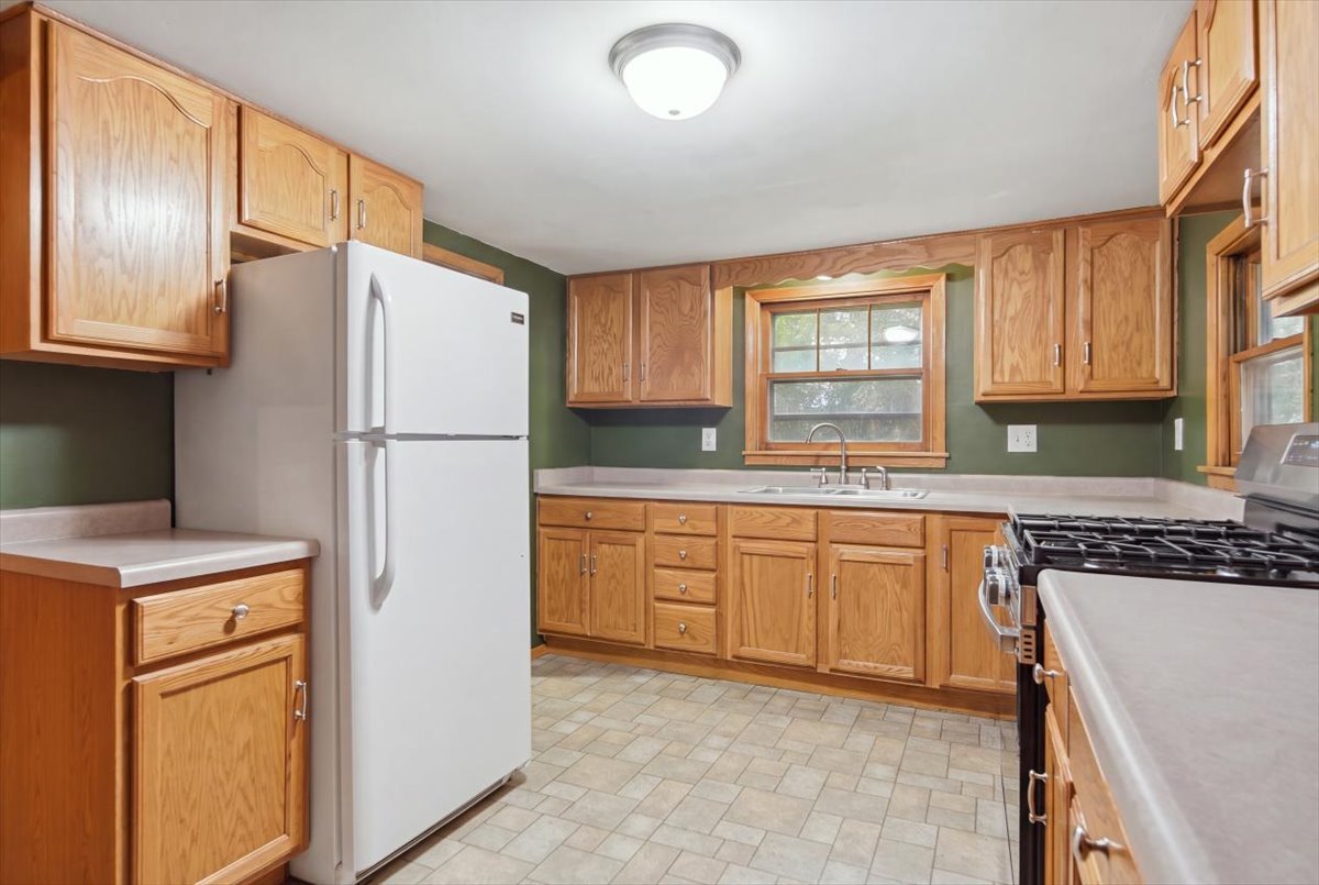 1702 W 3rd Street Property Photo 9