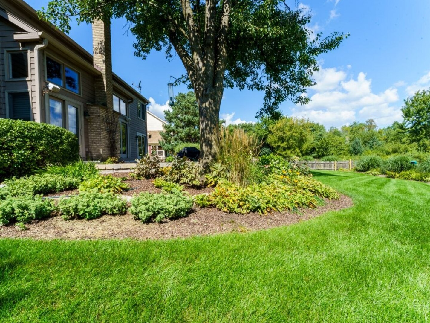 360 Ambria Drive Property Photo 4