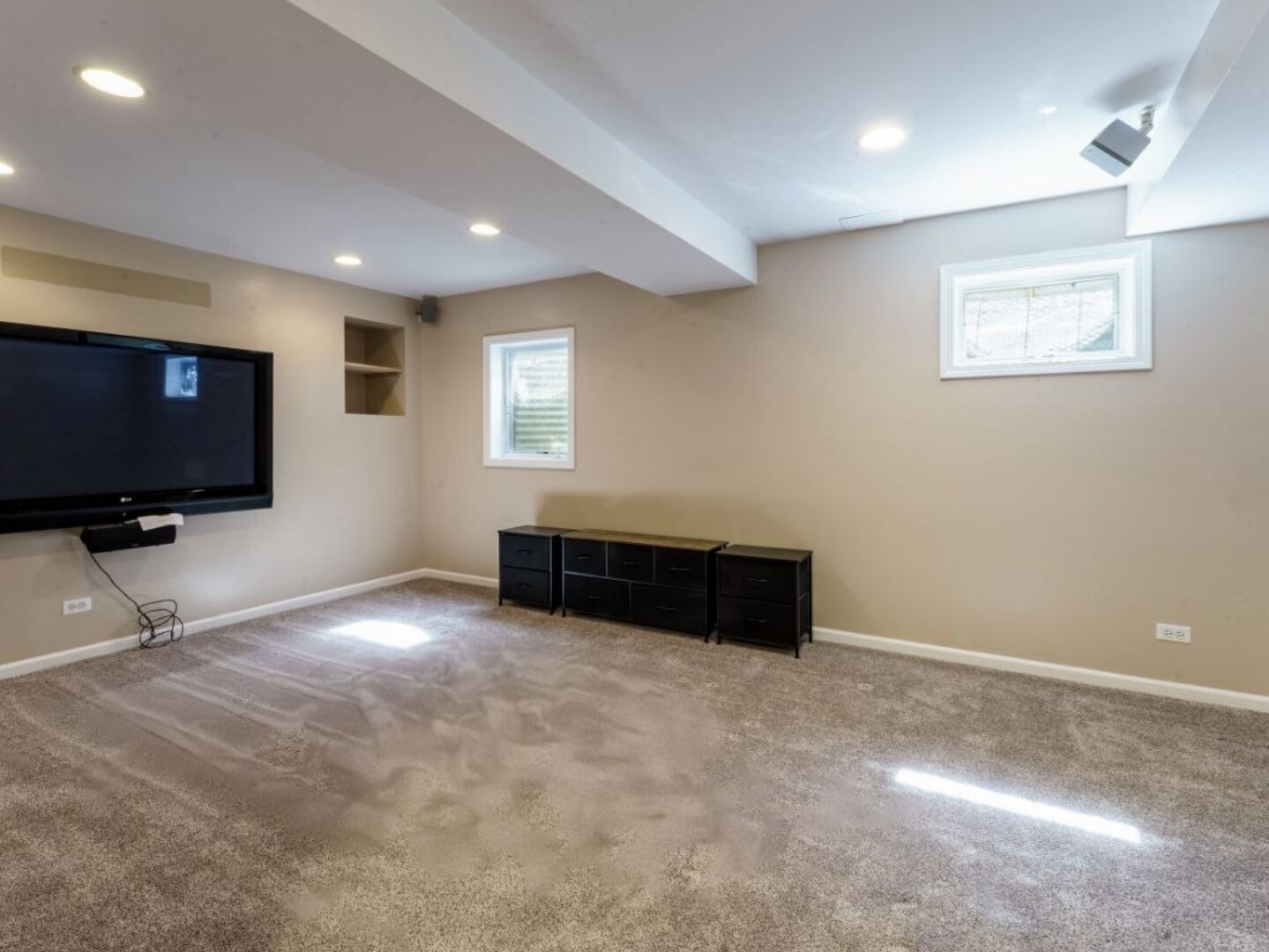 360 Ambria Drive Property Photo 41