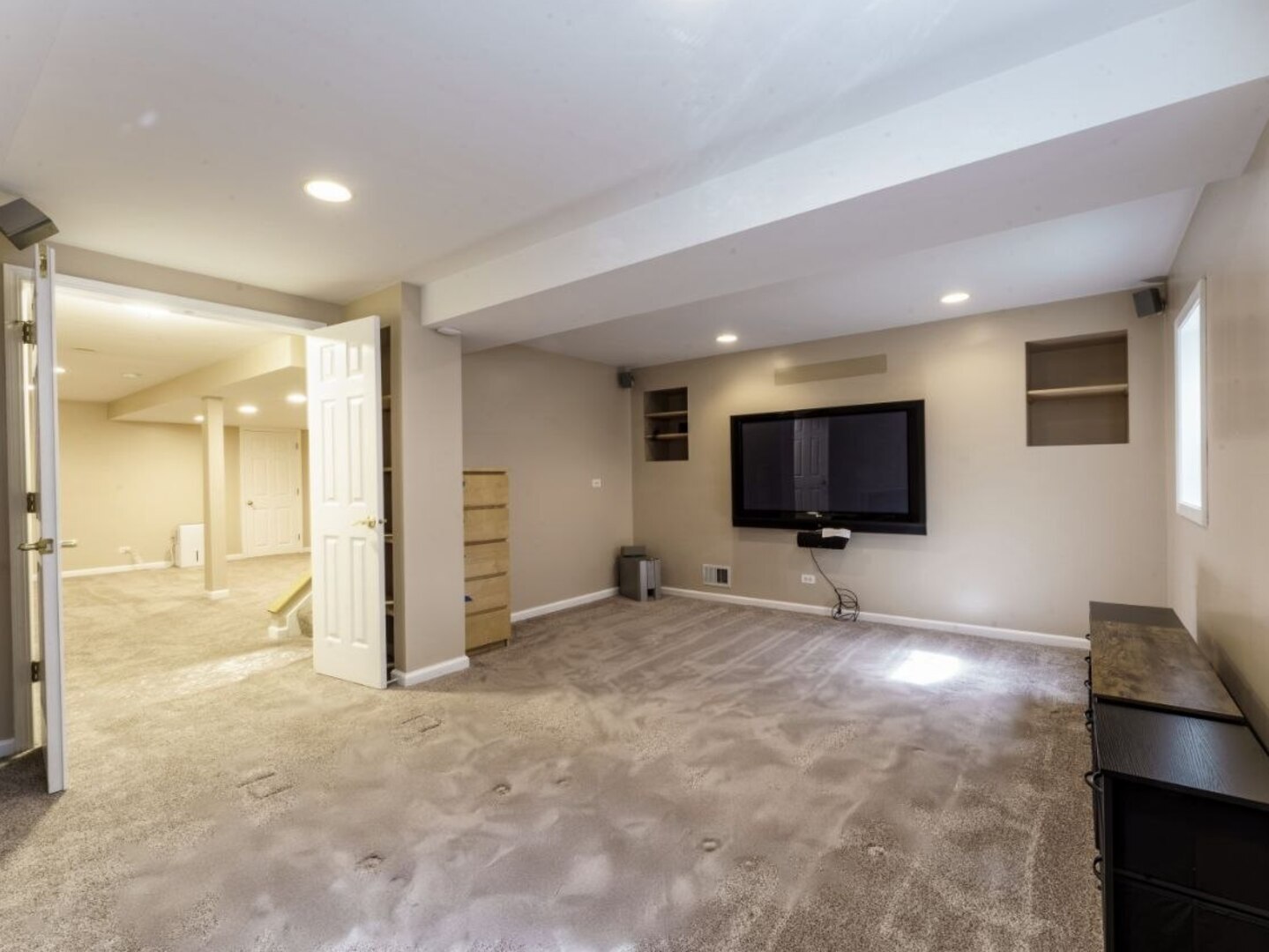 360 Ambria Drive Property Photo 43