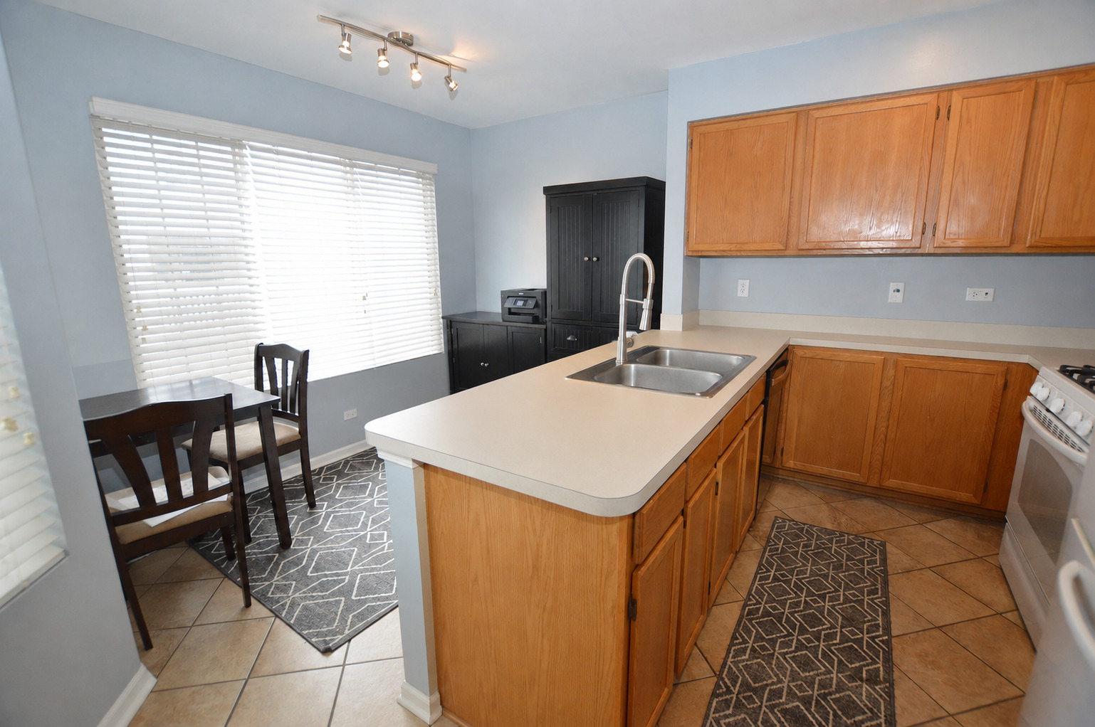 2276 Dawson Lane Property Photo 4