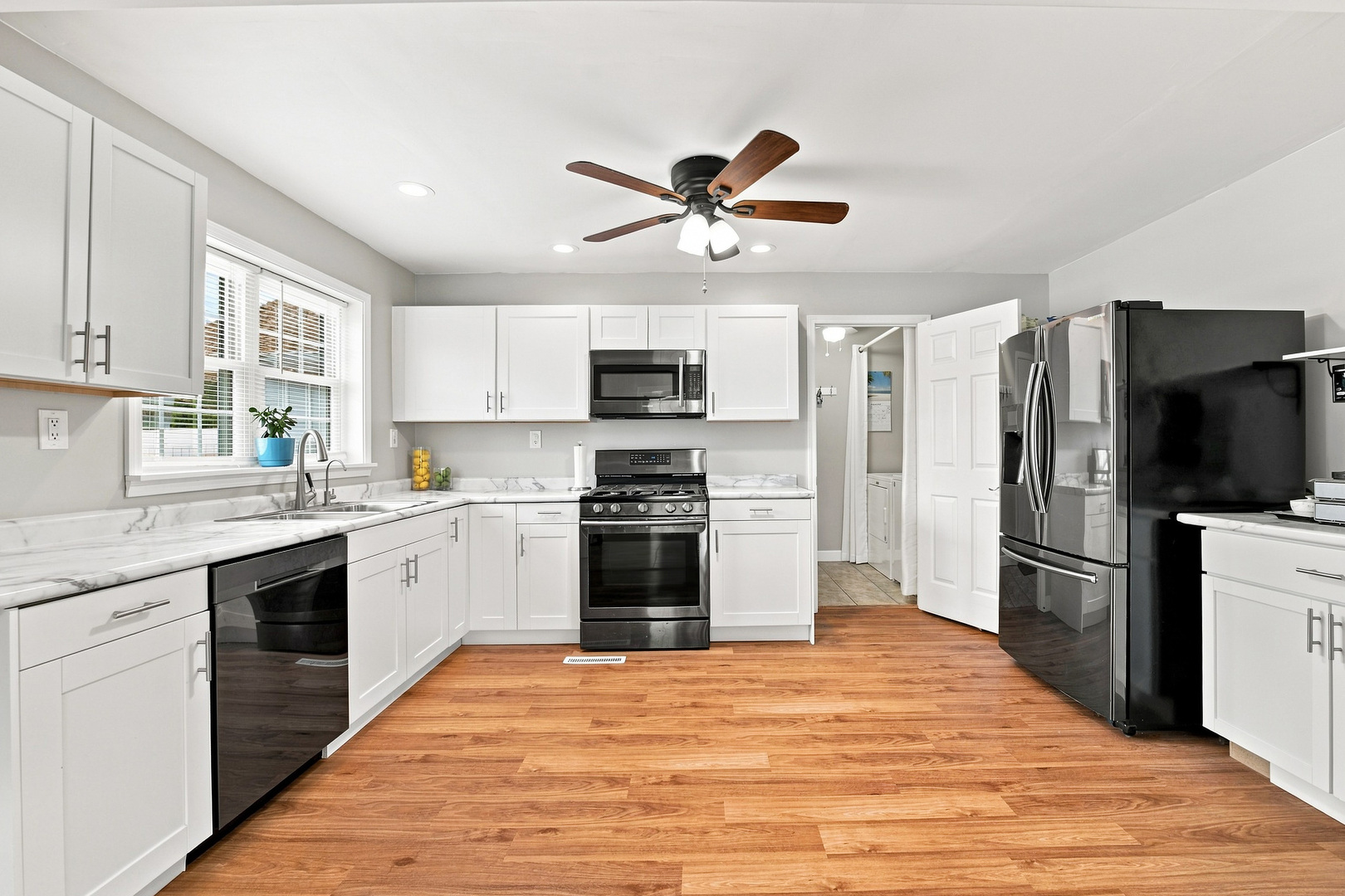 1109 Home Court Property Photo 8