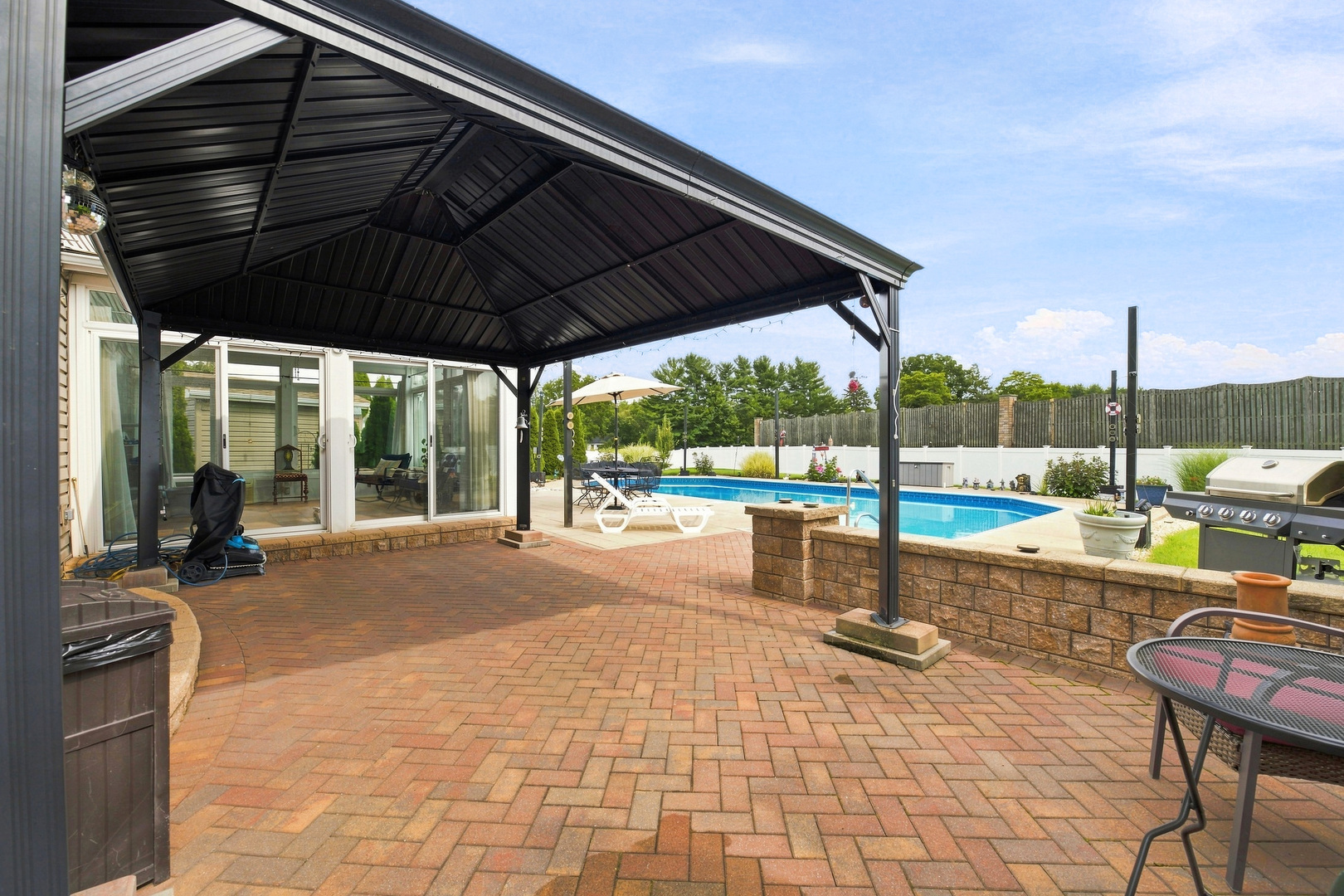 1109 Home Court Property Photo 27