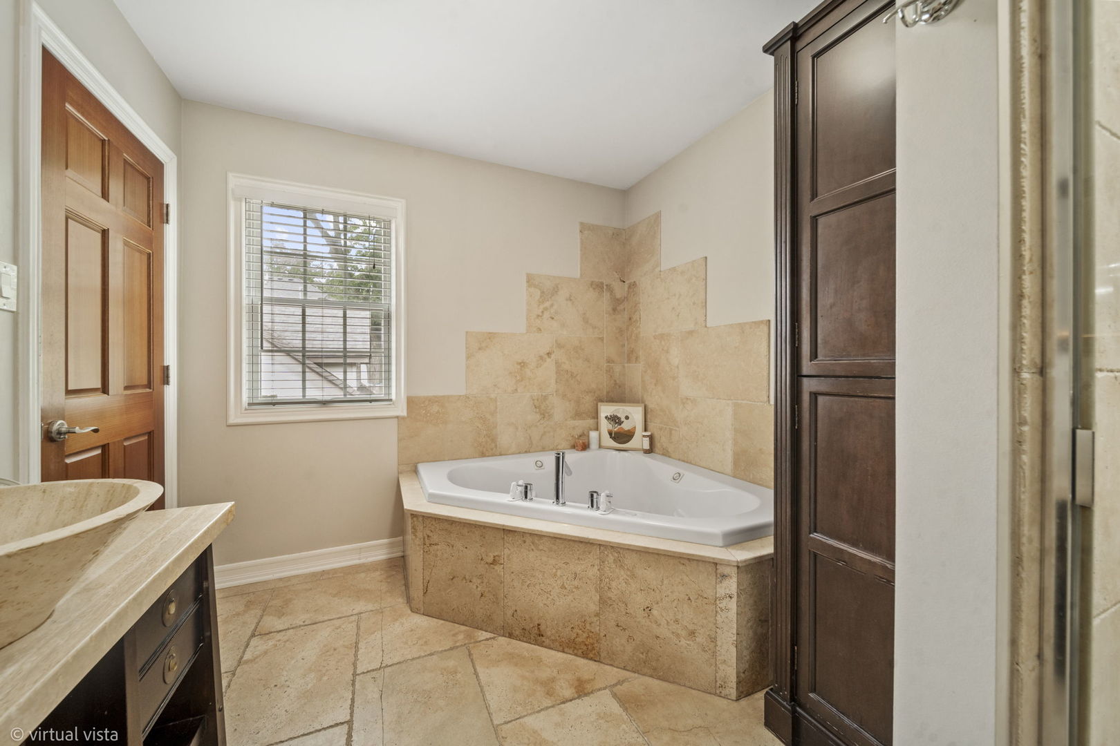 732 S Ashland Avenue Property Photo 16