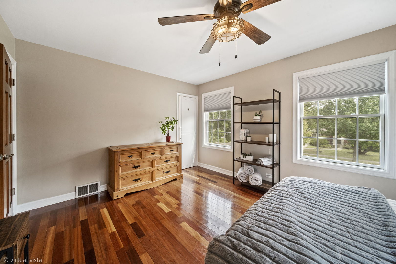 732 S Ashland Avenue Property Photo 19