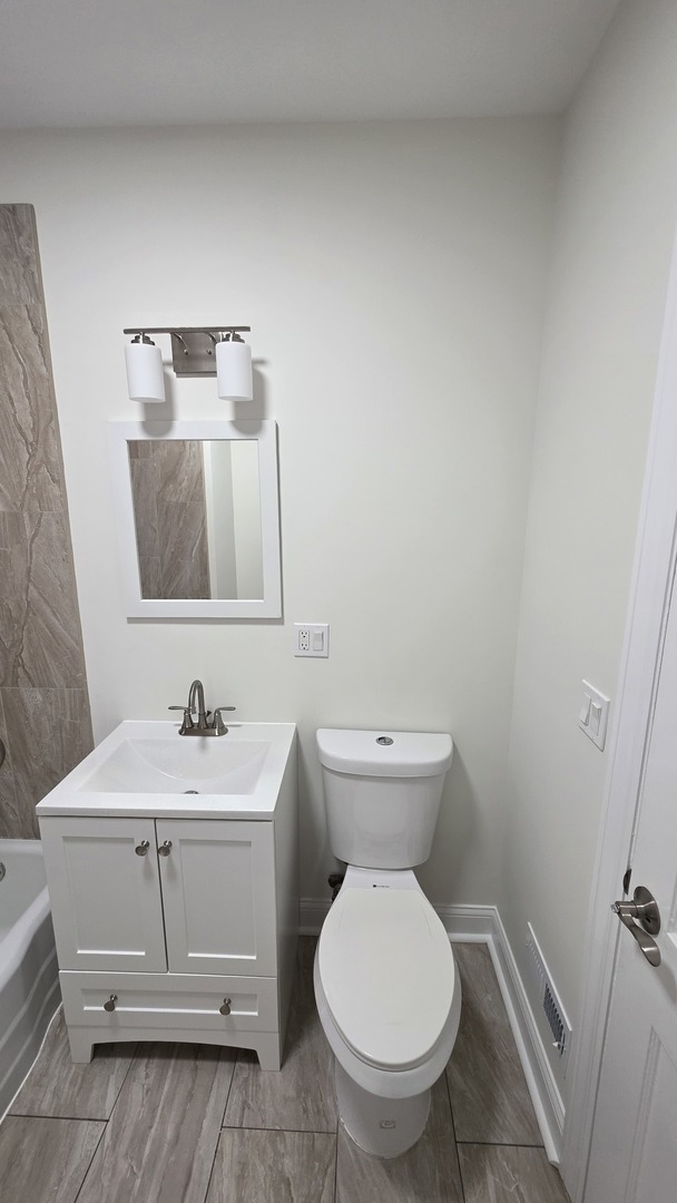 3507 W 60th Place Property Photo 9