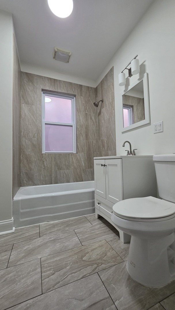 3507 W 60th Place Property Photo 10