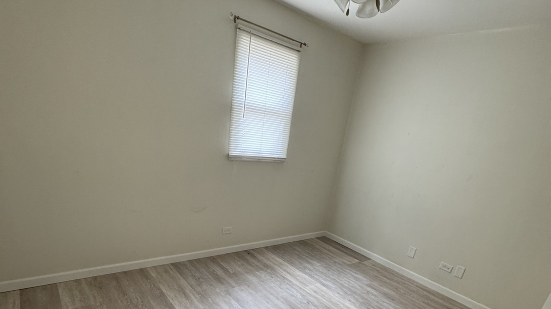 302 Notre Dame Avenue Property Photo 16