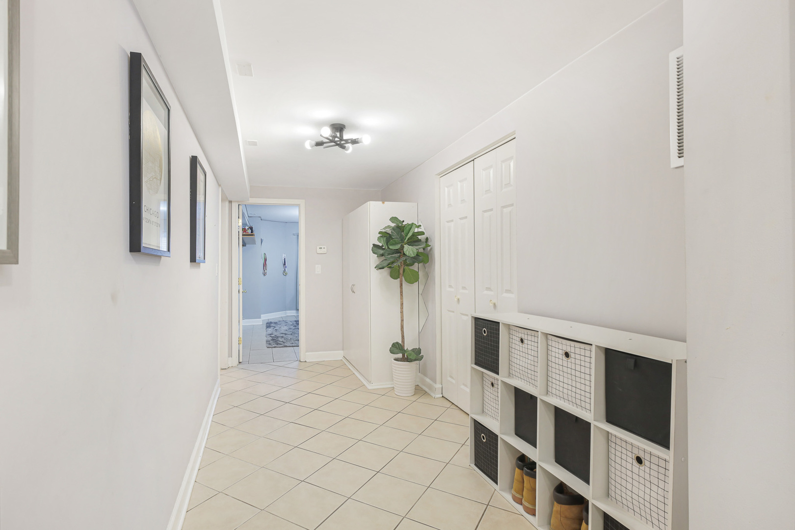 3112 N Davlin Court B Property Photo 10