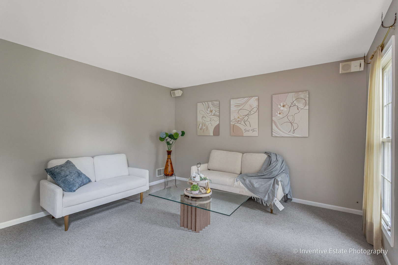 1925 Danube Way Property Photo 7