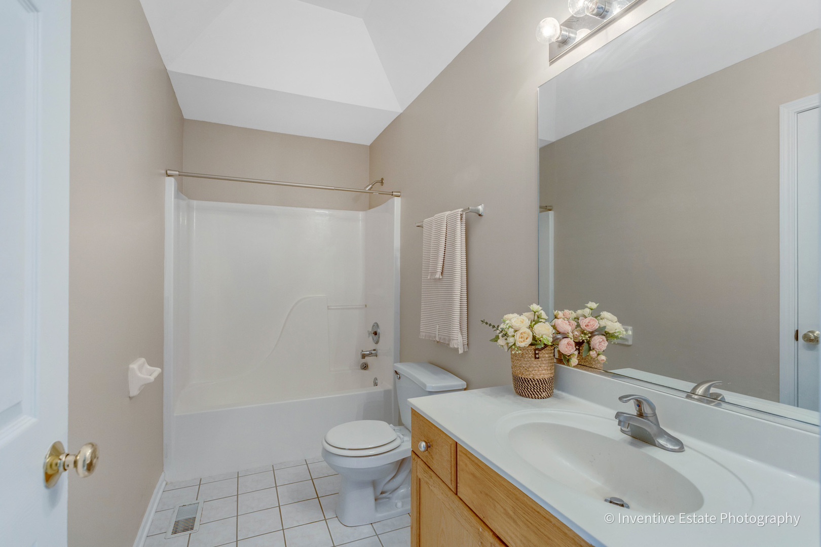 1925 Danube Way Property Photo 25