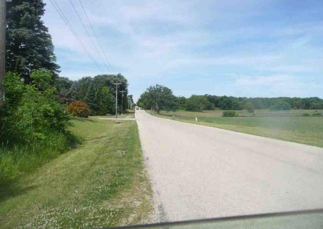 7215 Middle Road Property Photo 4