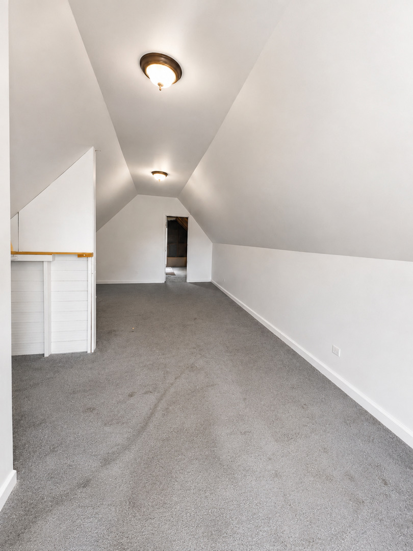 2812 S 48th Court Property Photo 6