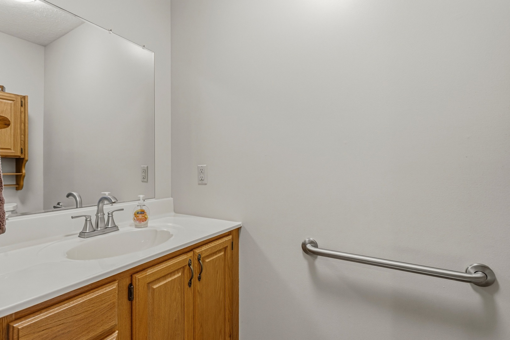 601 S Third Street B Property Photo 19