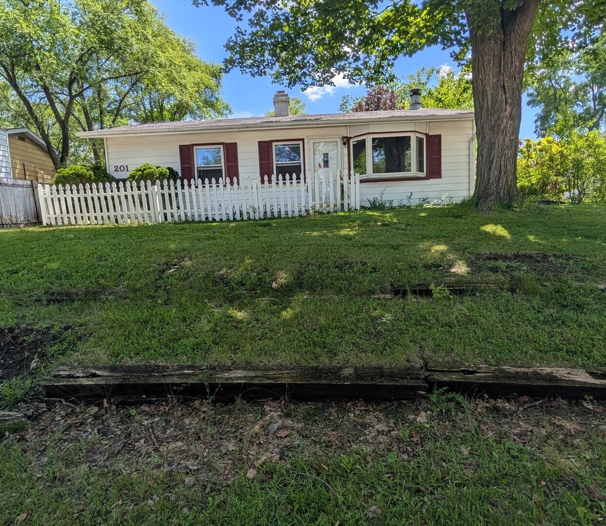201 S Bartlett Road Property Photo 16