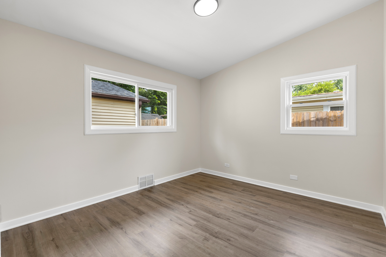 1140 Wallace Court Property Photo 12