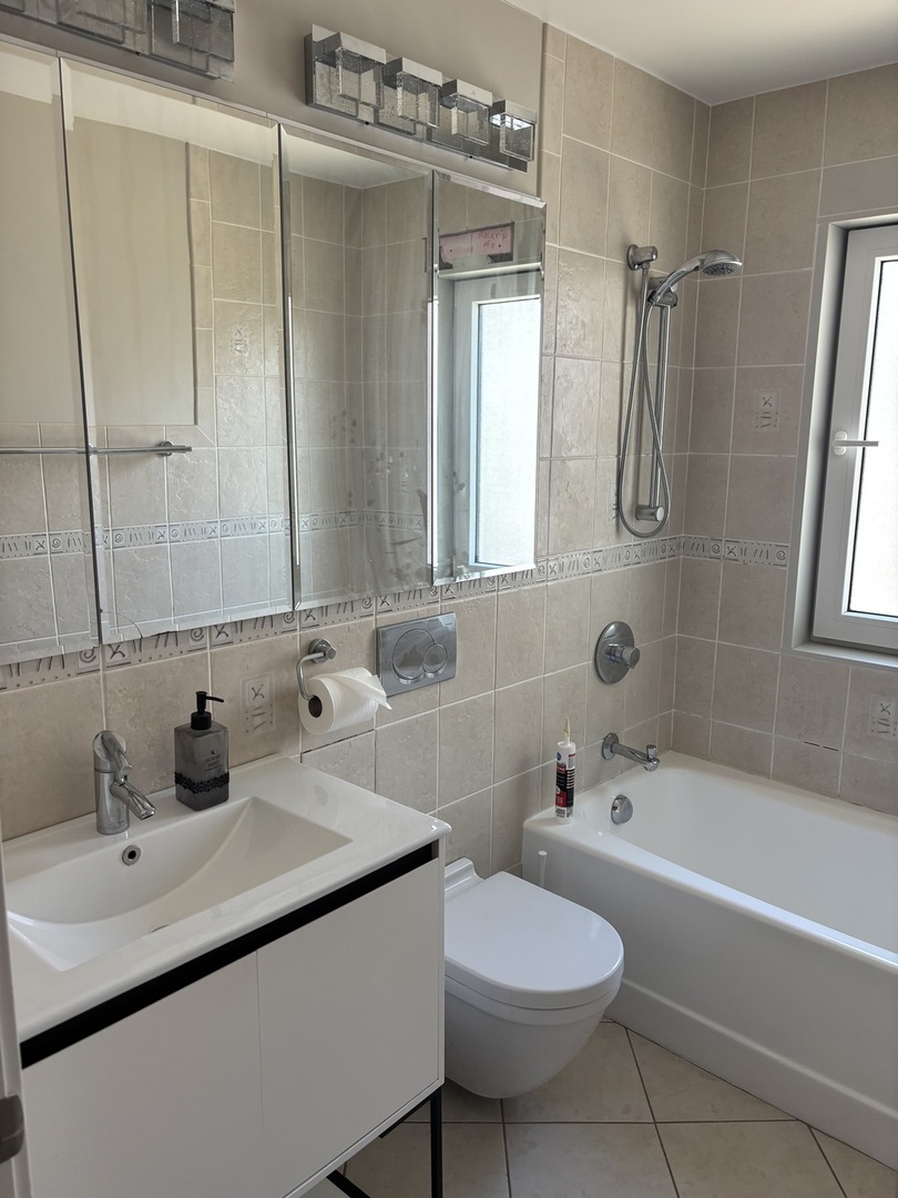 5115 N Mobile Avenue Property Photo 10