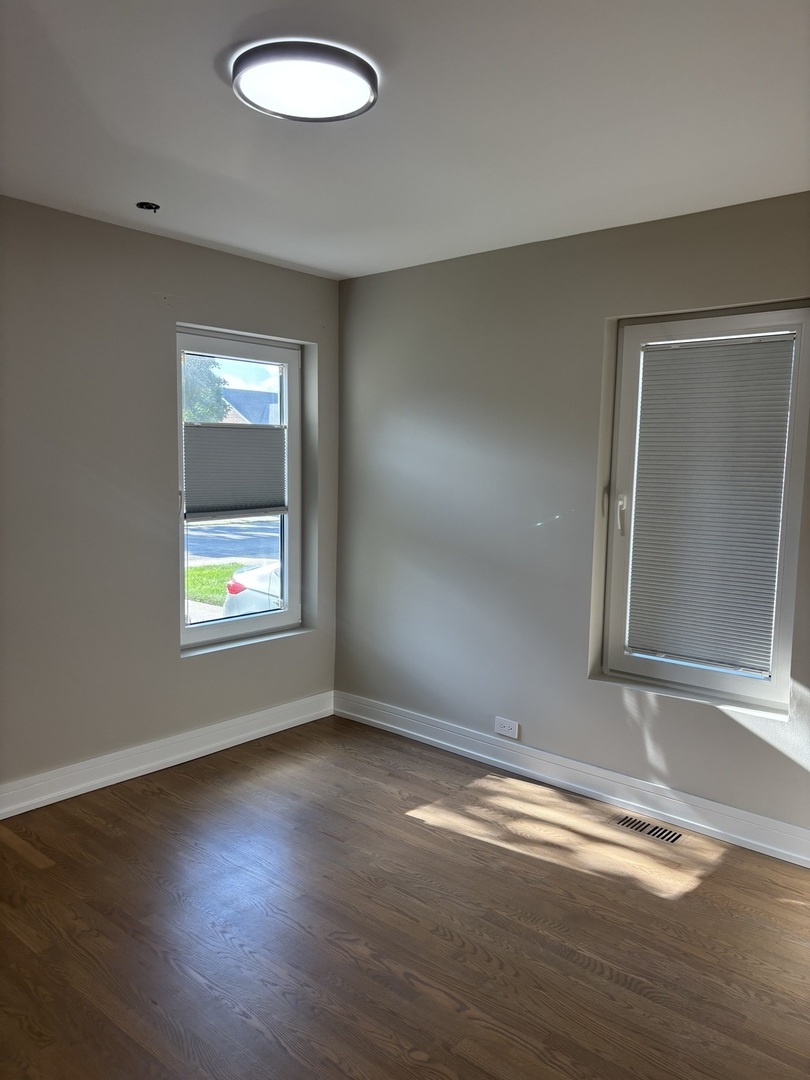 5115 N Mobile Avenue Property Photo 12