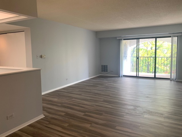 350 Plum Creek Drive 407 Property Photo 16