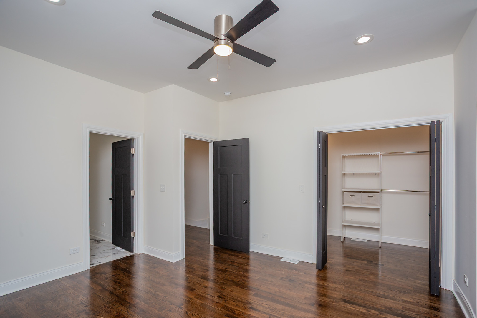 6642 S Drexel Avenue Property Photo 25
