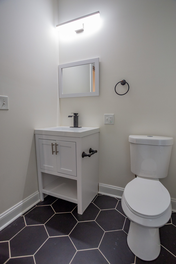 6642 S Drexel Avenue Property Photo 29