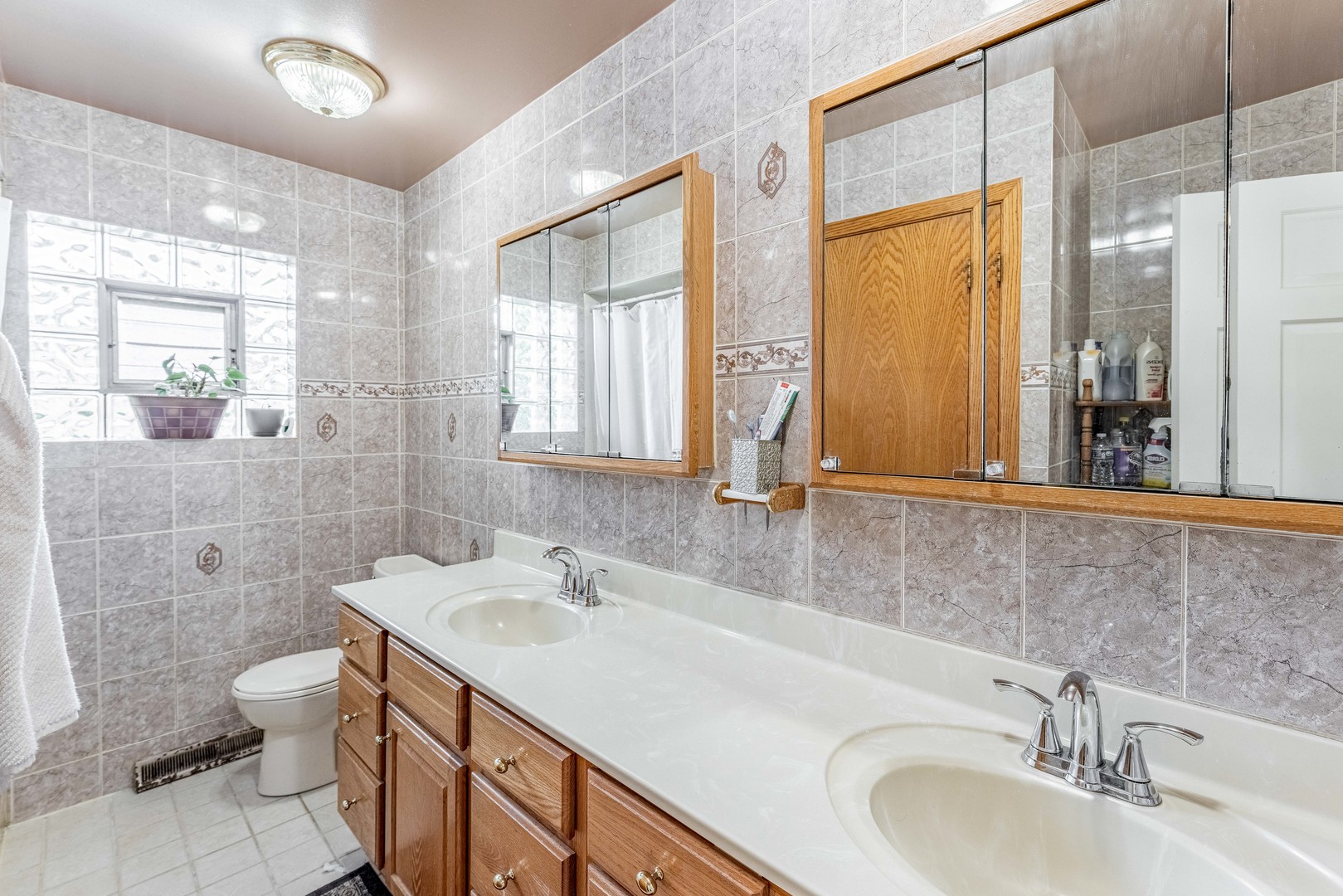 433 E Cherry Hill Drive Property Photo 12