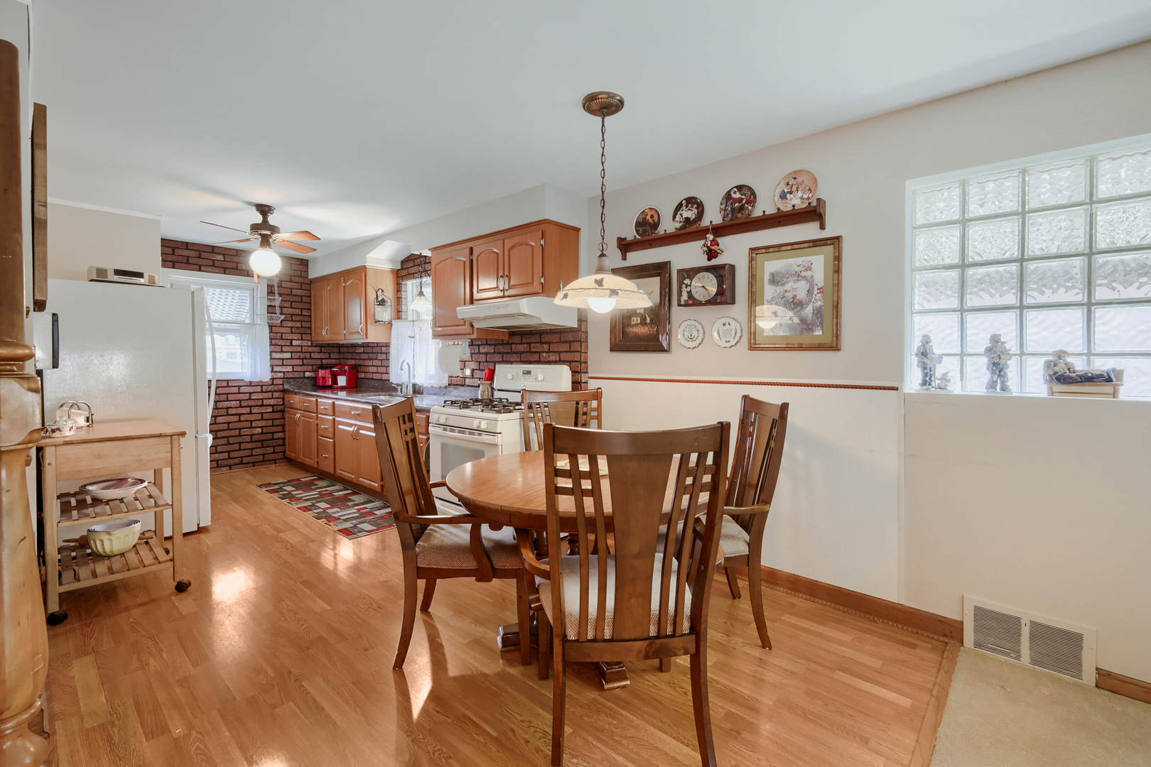 3229 Highland Avenue Property Photo 6