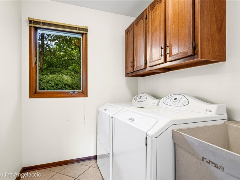 990 Burridge Court Property Photo 16
