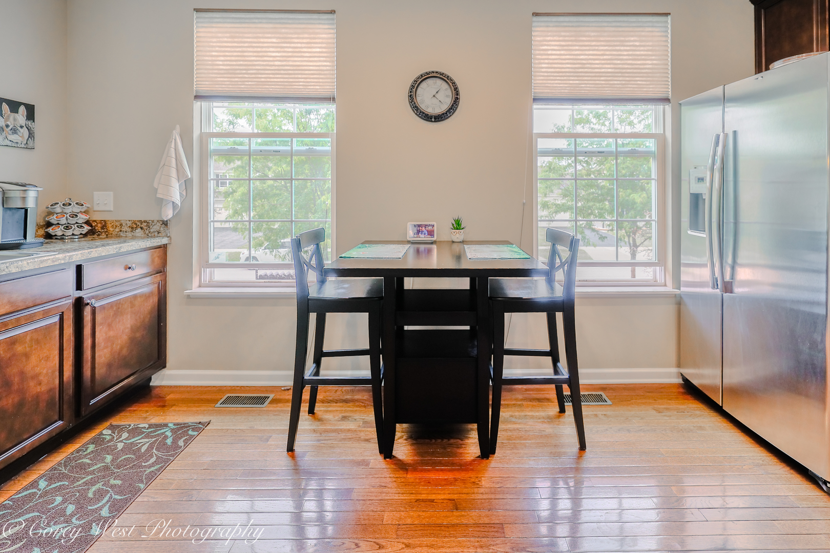 4062 Pompton Avenue Property Photo 8