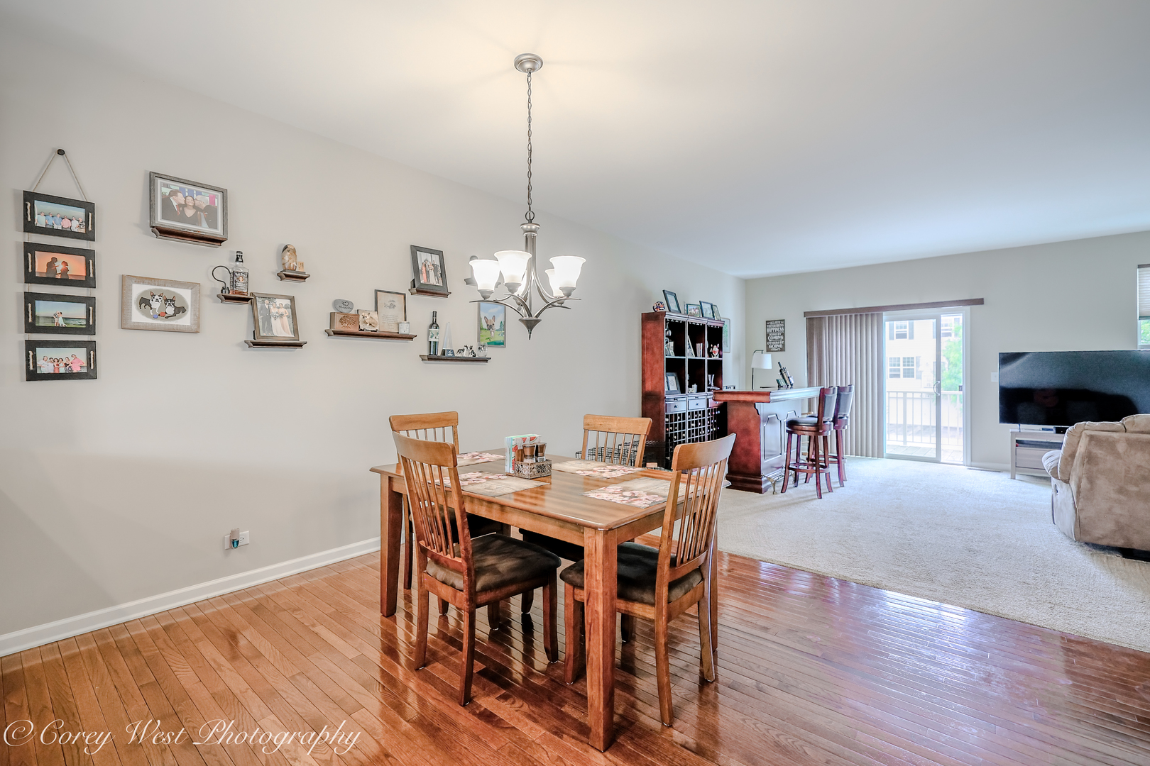 4062 Pompton Avenue Property Photo 12