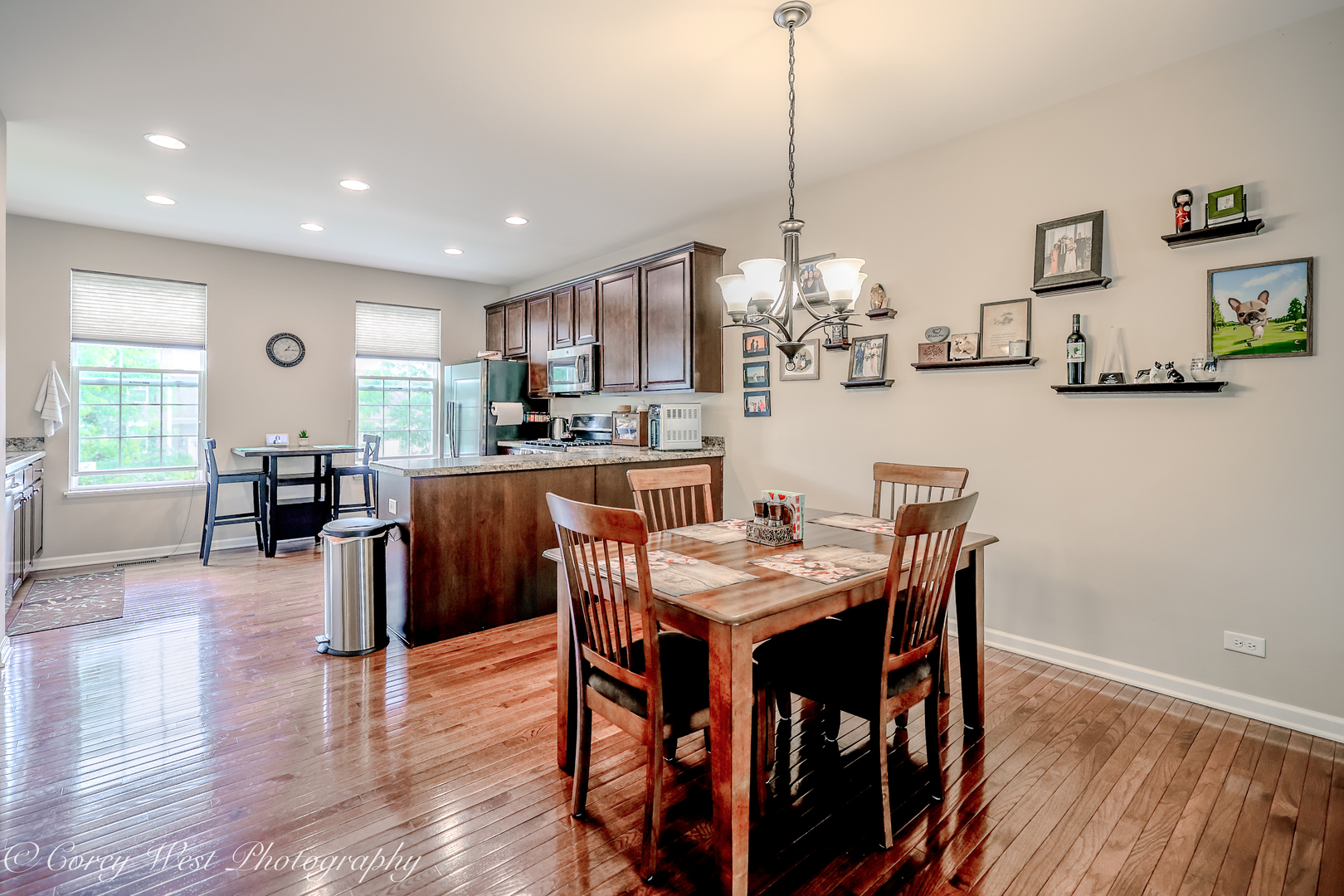 4062 Pompton Avenue Property Photo 15