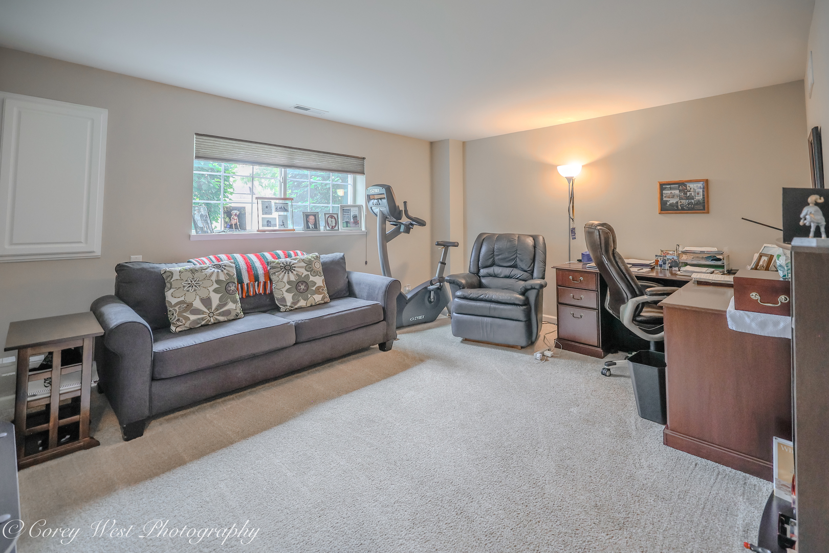 4062 Pompton Avenue Property Photo 35