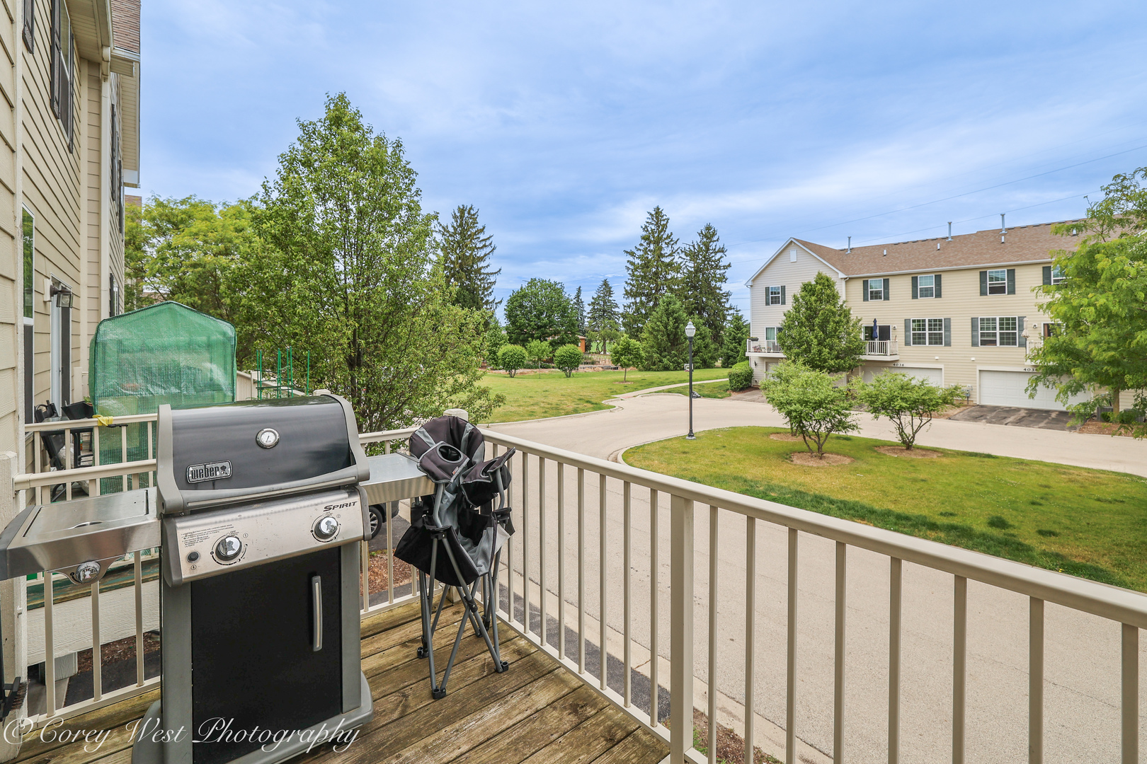 4062 Pompton Avenue Property Photo 36